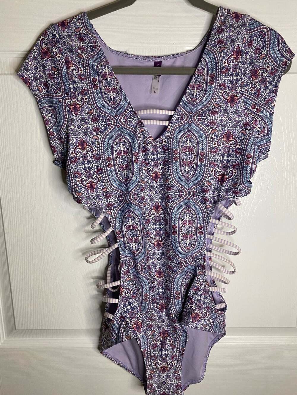 Vigoss Women's Paisley Print Cutout One-Piece Swimsuit with Side Lattice Detail